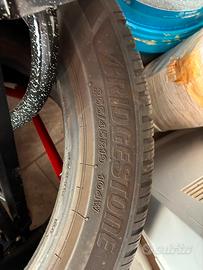 Gomme quasi nuove