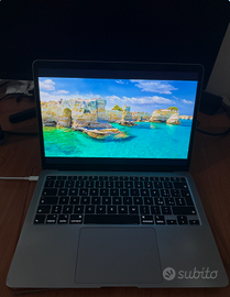 MacBook Air 13" Retina (2020) – Intel Core i7 – 16