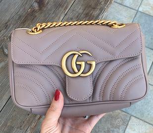 Gucci marmont hotsell mini usata