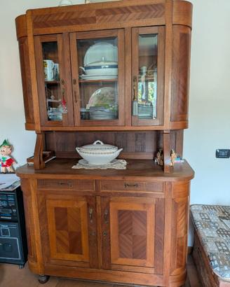 Credenza doppio corpo stile Liberty