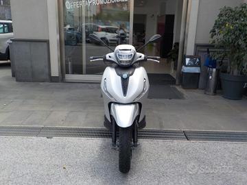 PIAGGIO Beverly 300 i.e. Anno