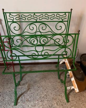 letto in ferro battuto antico