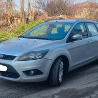 FORD FOCUS  2.O GPL UNICOPROPRIETARIO GANCIOTRAINO