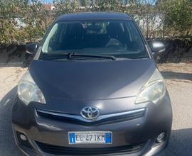TOYOTA Verso-S - 2012