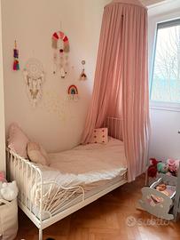 Baldacchino per letto bambina colore rosa