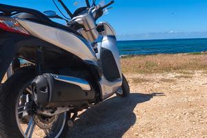 Honda sh 300  anno 2019c