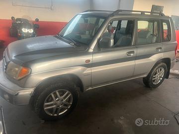 Mitzubischi pajero pinin 1800