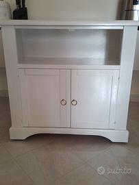 mobile bianco