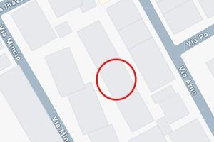 Garage 18 mq+ 10 mq di posto auto