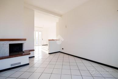 4 LOCALI A TREVIGLIO