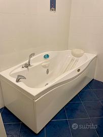 Vasca idromassaggio Jacuzzi
