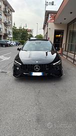 MERCEDES A35 AMG