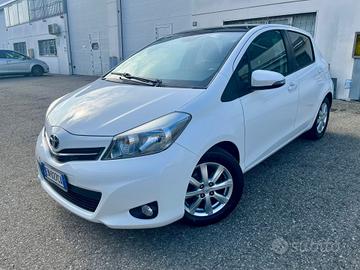 Toyota Yaris 1.3benz 2012 112.000km tagliandati pe