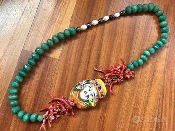 Collana corallo, radice di smeraldo e ceramica