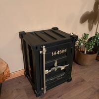 Mobiletto stile container
