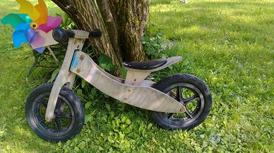 Bicicletta senza pedali