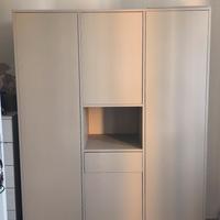 mobile e cassettone e fasciatoio