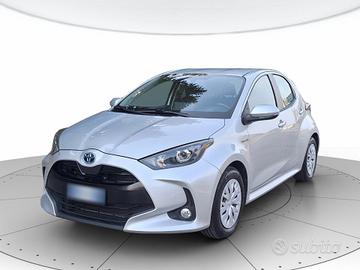 TOYOTA Yaris 1.5h Active