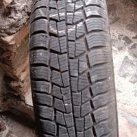 Quattro GOMME INVERNALI usate solo un mese