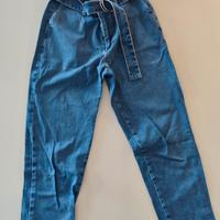 Box con  n. 4 jeans donna taglia xs (mex 24-26)