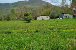 Rustico e terreno a Sorgenti del Peschiera (RI)