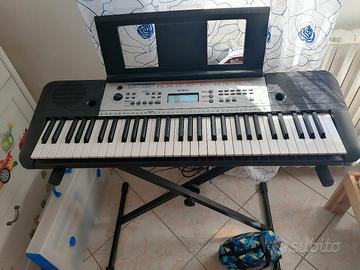 Tastiera Yamaha YPT-260