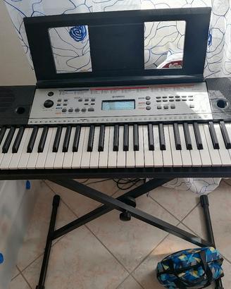 Tastiera Yamaha YPT-260