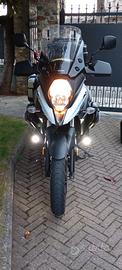 Moto Suzuki