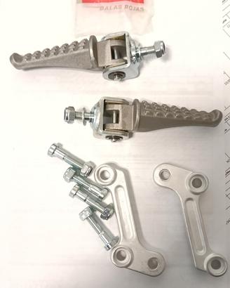 Coppia Pedane poggia Piedi Passeggero Derbi - Piag