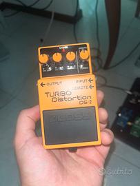 Pedale Turbo distortion DS-2 con statola