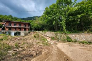 Cantalupa villa libera tre lati nuova