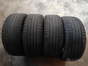 Gomme estive Bridgestone 215/50 R17 95H - 2023