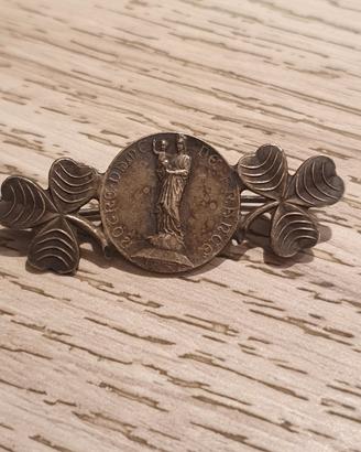 antica spilla 