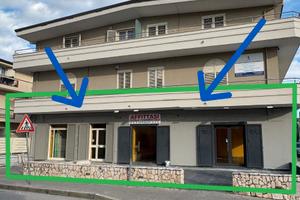 Locale uso commerciale (PIZZERIA-BAR-RISTOPUB etc)