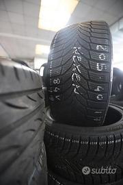 205 40 17 in sede Pneumatici per tutte le misure