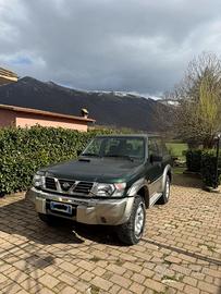 Nissan patrol gr y61 2002