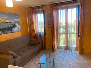 Soggiorno moderno completo mobile + divano