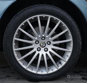 CERCHI ALFA ROMEO 17" + GOMME PIRELLI P ZERO NERO.