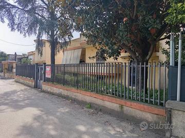 Villa di 225 m² con 4 locali e box auto doppio a P