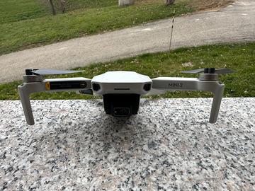 Dji Mini 2 con stabilizzatore bloccato