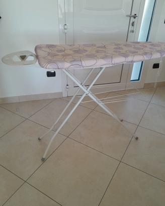 Assa da stiro con assa stira maniche