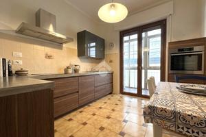 4 LOCALI A FOLLONICA