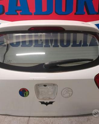 Portellone bagagliaio bianco Kia Rio 1.1 del 2015