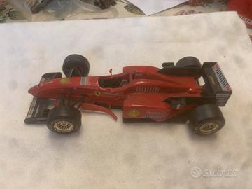 Ferrari 310 1996 modellino burago 1/24