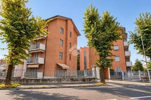 3 LOCALI A DESIO