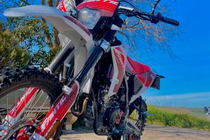 Fantic XEF 125 Performance
