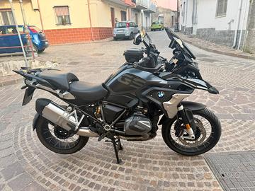Gs 1250 triple black