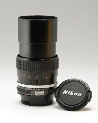 Nikon Nikkor  135 mm f3,5  Ai