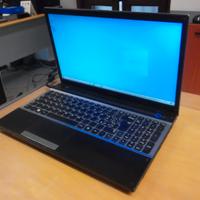 NOTEBOOK SAMSUNG  SCHERMO 15,6 POLLICI WINDOWS 11