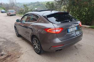 Maserati levante 3.0v6 275cv tetto pelle led usb
